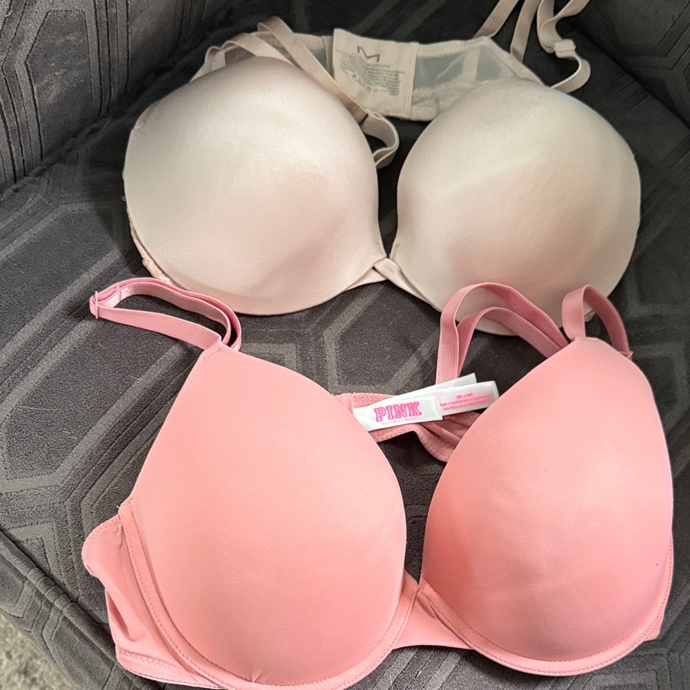 38CPink and White Bras